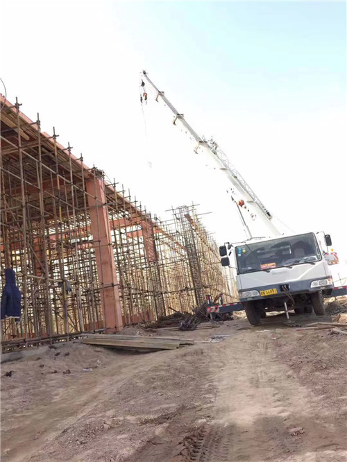 蓟州区吊车作业的安全注意事项有哪些？